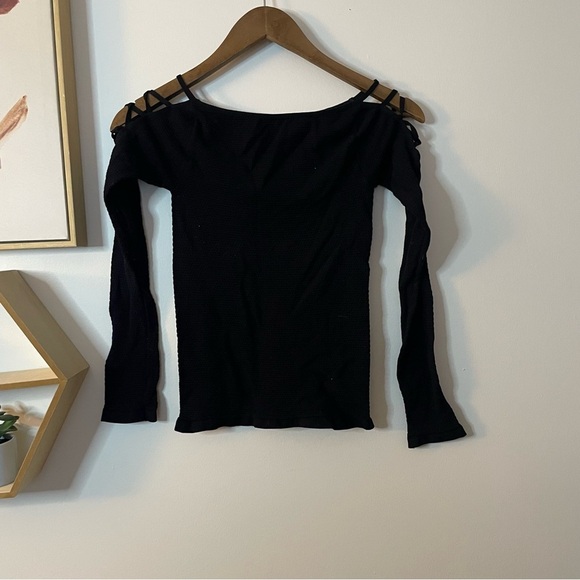 Free People Top with Sleeve Cutout Detail M/L - Picture 1 of 5